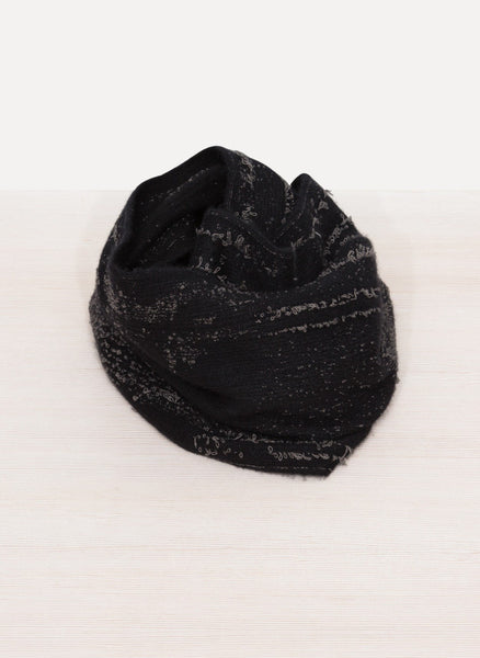 26YXAC197_WS76_SR Surfacing Loops Scarf